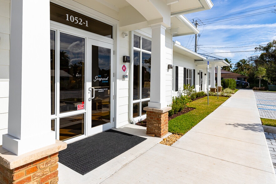More Photos Of 1052 SE Ocean Blvd, Stuart Office For Lease
