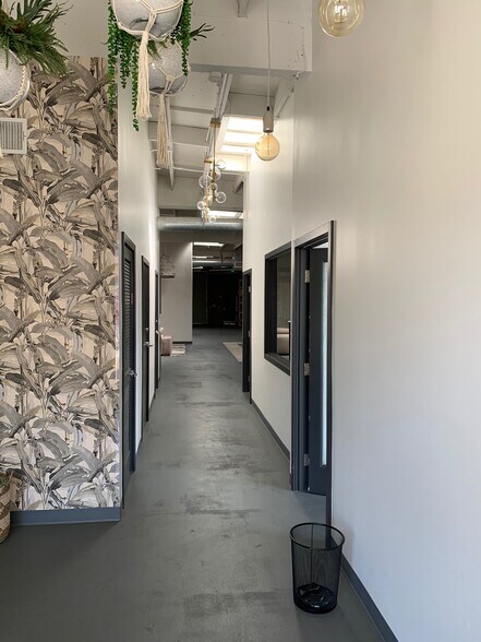 More Photos Of 1547 10th St, Santa Monica Loft Creative Space For Lease