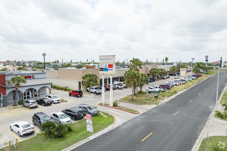 Primary Photo Of 568 Springmart Blvd, Brownsville Storefront For Lease