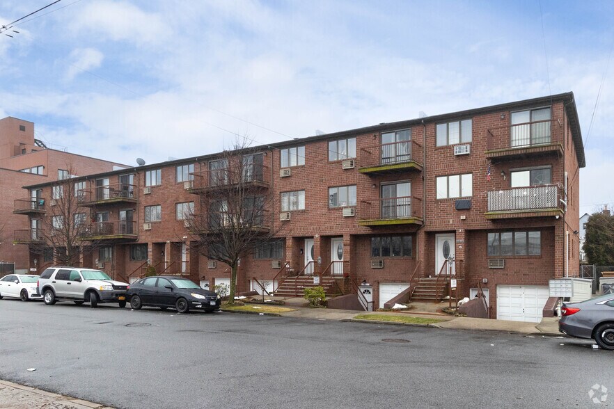 More Photos Of 2214-2226 Kimball St, Brooklyn Apartments For Sale