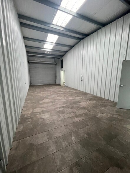 More Photos Of 3225 FM 1960 Rd, Houston Industrial For Lease