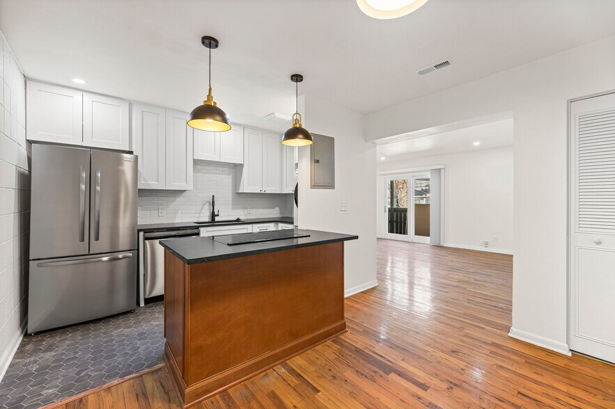 More Photos Of 4911 Walnut St, Kansas City Apartments For Sale
