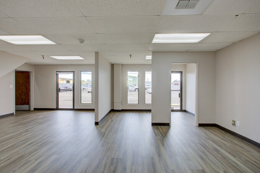 More Photos Of 1341 McWilliams Way, Modesto Warehouse For Lease