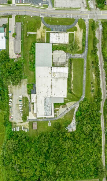 More Photos Of 1776 Hilltop Rd, Saint Joseph Warehouse For Sale