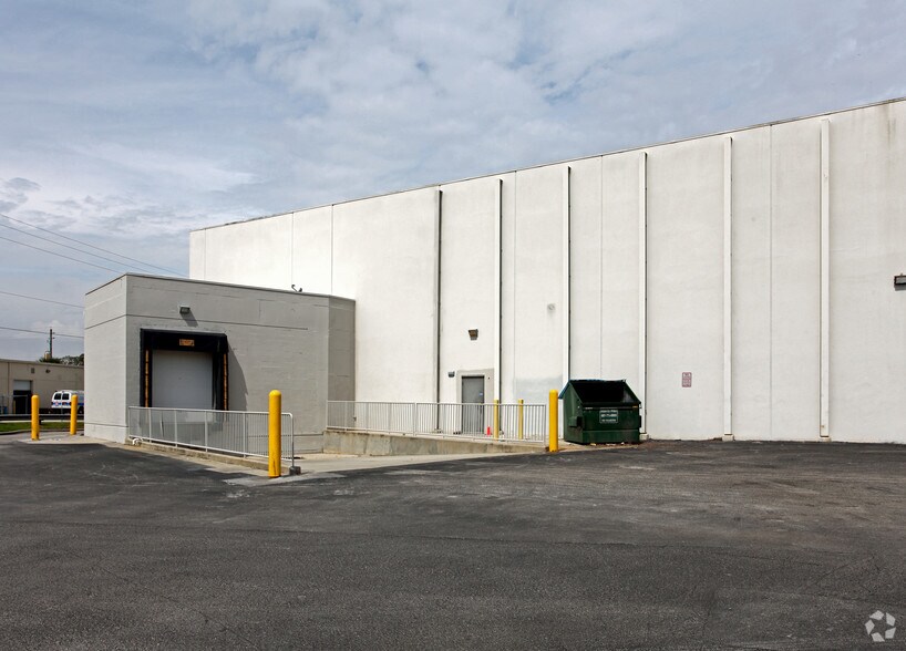 More Photos Of 3653 Orlando Dr, Sanford Unknown For Lease