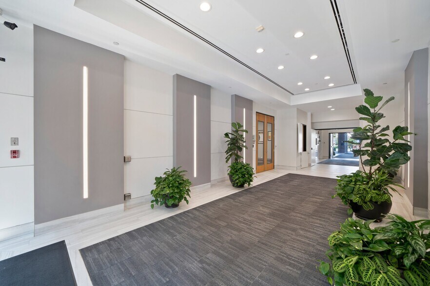 More Photos Of 701 S Parker St, Orange Unknown For Lease