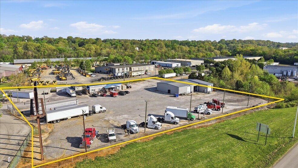More Photos Of 2816 John Deere Dr, Knoxville Warehouse For Sale