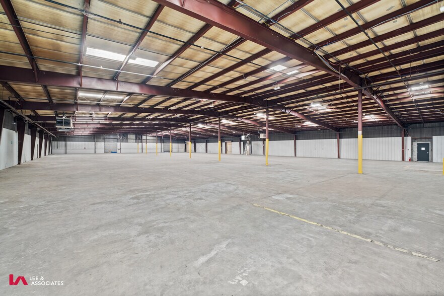 More Photos Of 981-983 Industrial Park Dr, Marietta Warehouse For Sale