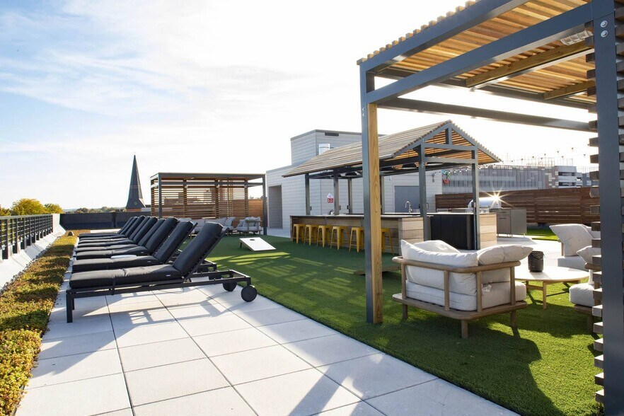 More Photos Of 99 Main St, Hartford Apartments For Lease