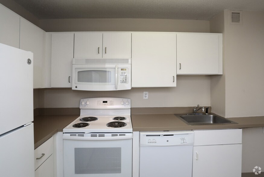 More Photos Of 600-628 Asylum Ave, Hartford Apartments For Lease