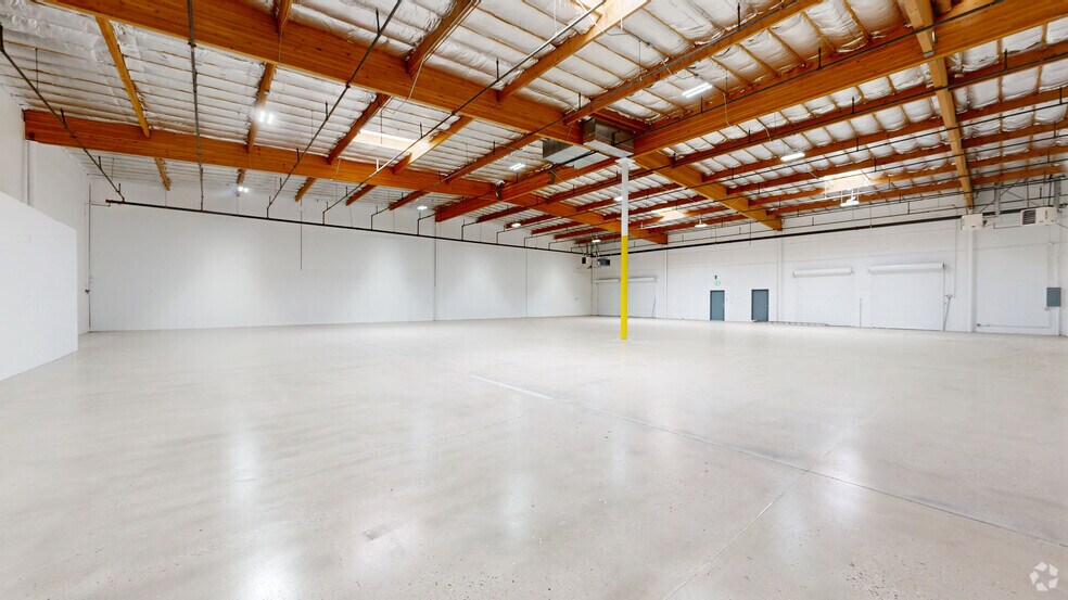 More Photos Of 964 United Cir, Sparks Unknown For Lease
