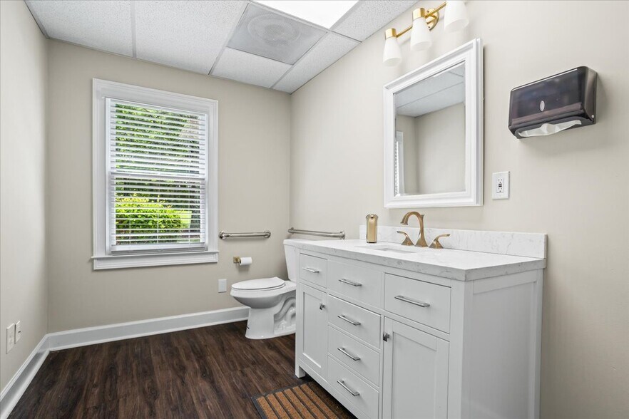 More Photos Of 889 Commerce Dr Sw, Conyers Loft Creative Space For Sale