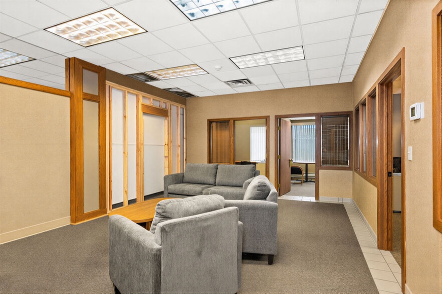 More Photos Of 331 N Central Ave, Duluth Bank For Lease
