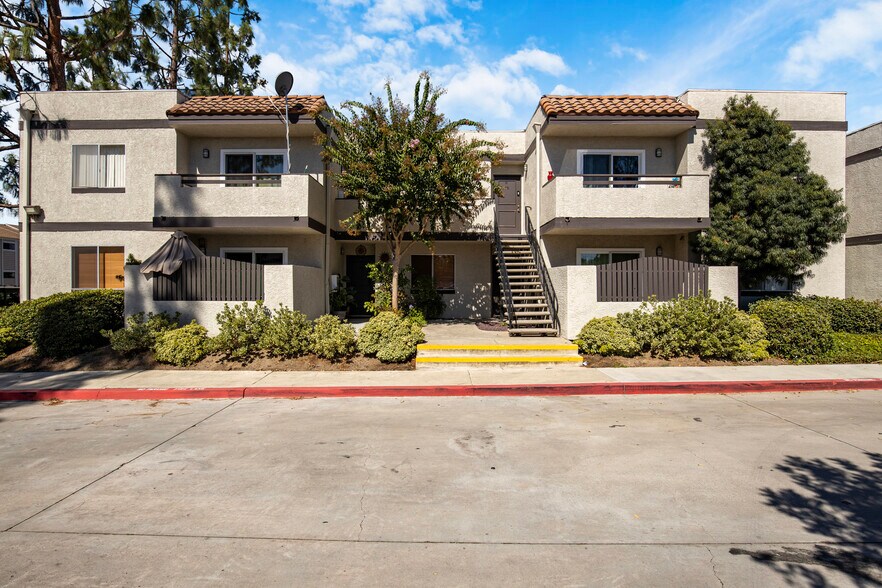 More Photos Of 19550 E Cienega Ave, Covina Apartments For Sale