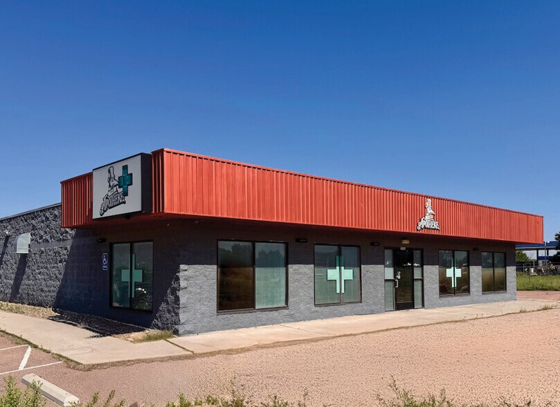 More Photos Of 2582 S Academy Blvd, Colorado Springs Freestanding For Sale