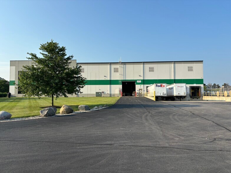 More Photos Of 9175 S Innovation Dr, Daleville Warehouse For Lease