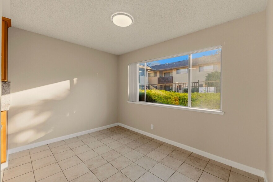 More Photos Of 315 E Okeefe St, Palo Alto Apartments For Sale