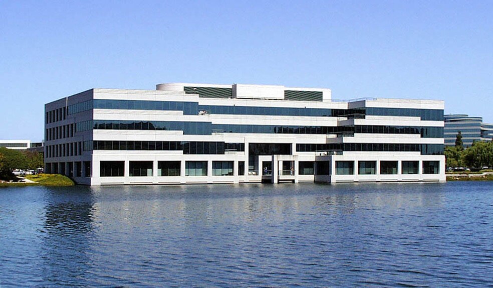 More Photos Of 3 Lagoon Dr, Redwood City Office For Lease