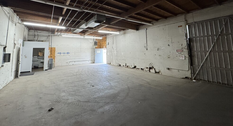 More Photos Of 500 - 544 Butte Street St, Bakersfield Industrial For Sale
