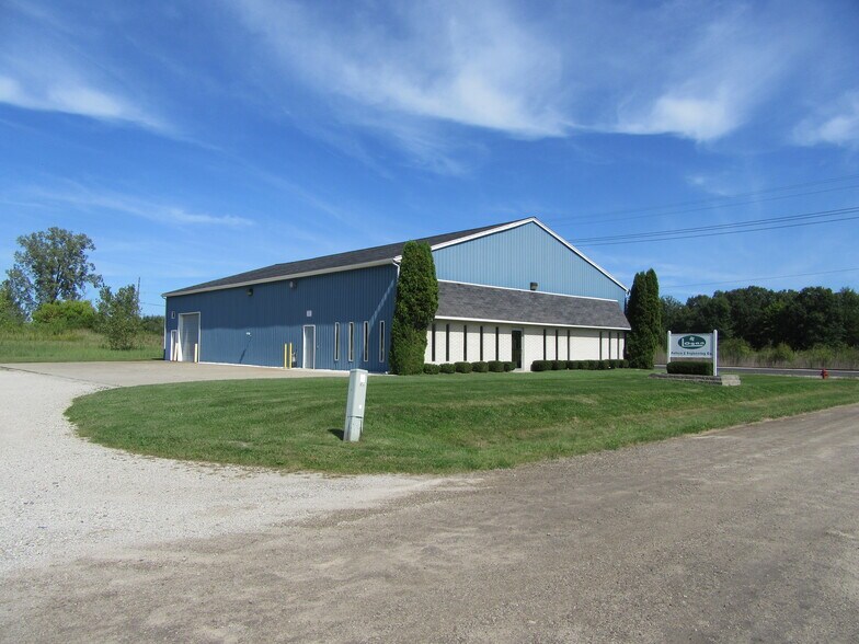 More Photos Of 3211 Atlantic Dr, Port Huron Distribution For Lease