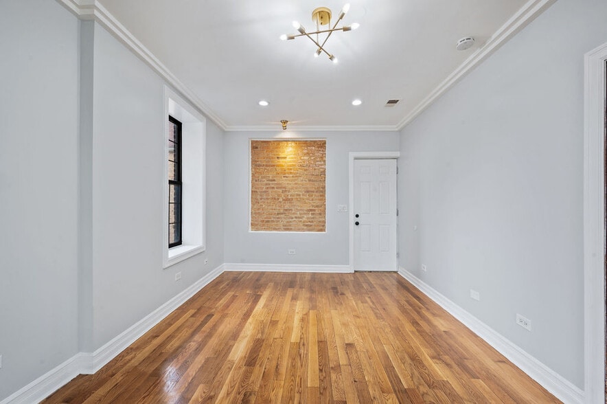 More Photos Of 3100 W 39th Pl, Chicago Multifamily For Sale