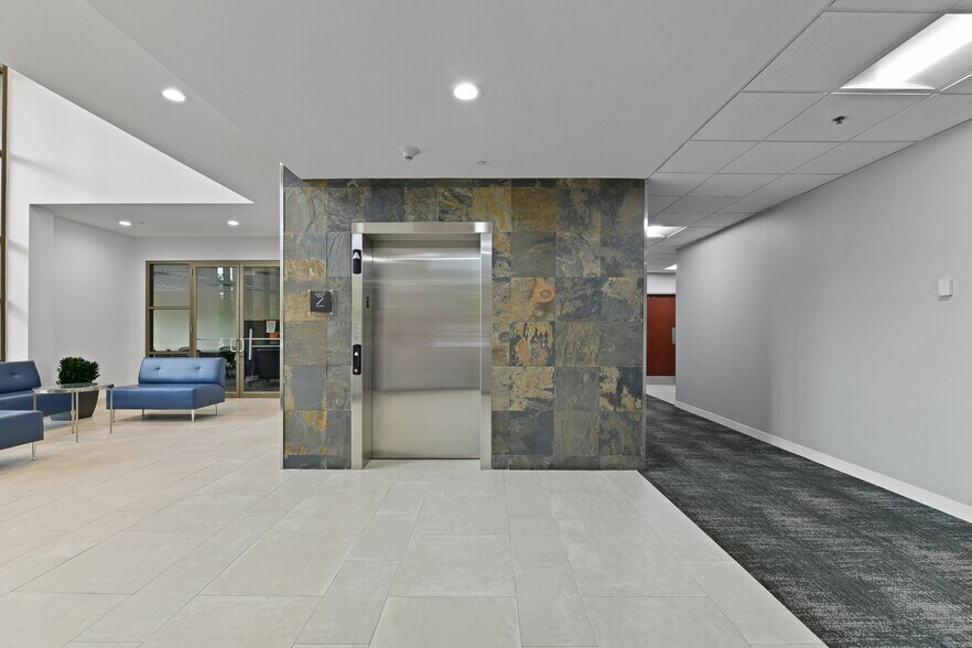 More Photos Of 5747 Perimeter Dr, Dublin Office For Lease