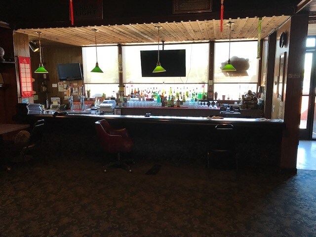 More Photos Of 2288 Country Club Rd, Woodburn Restaurant For Sale