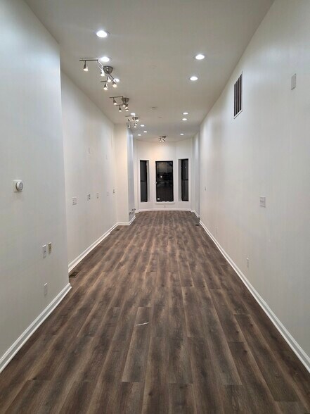 Primary Photo Of 2412 N Charles St, Baltimore Flex For Lease