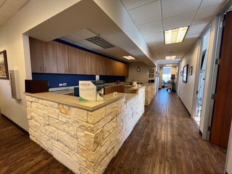 More Photos Of 12319 N Mopac Expy, Austin Medical For Sale
