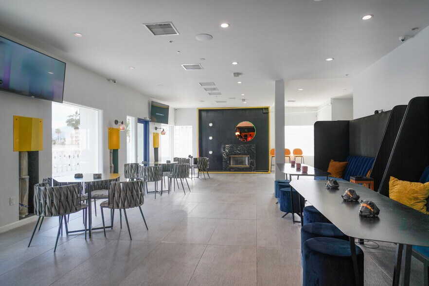 More Photos Of 353 S Palm Canyon Dr, Palm Springs Medical For Sale