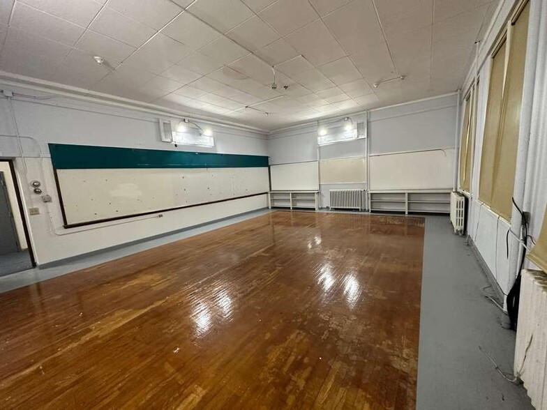 More Photos Of 409 E Adams St, Oneill Schools For Sale