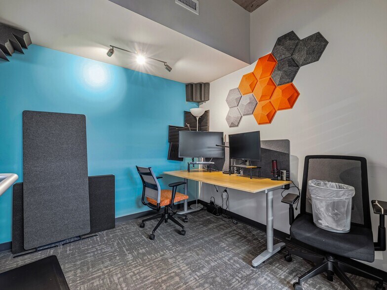 More Photos Of 60 N Market St, Asheville Apartments For Lease