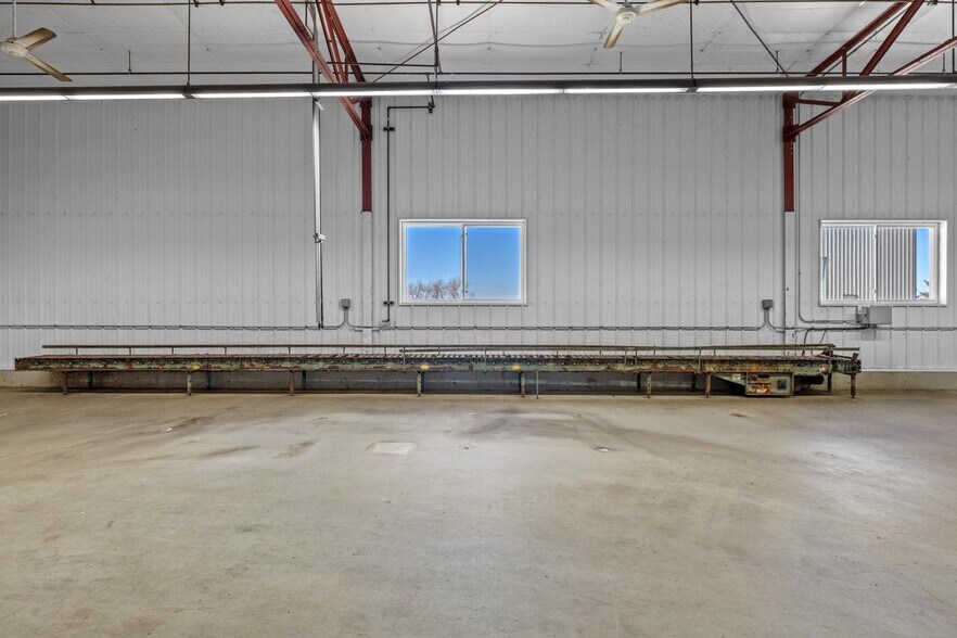 More Photos Of 2708 30th Ave NE, Minot Manufacturing For Sale