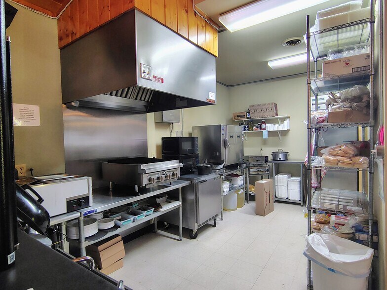 More Photos Of 71 N Grant St, Glidden Restaurant For Sale
