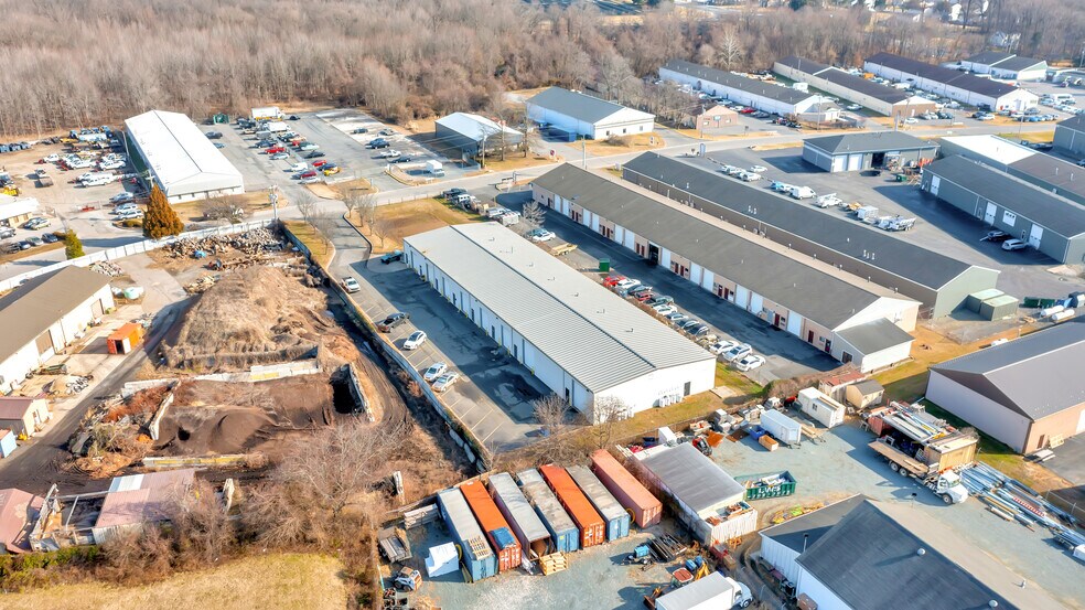 More Photos Of 73 Albe Dr, Newark Warehouse For Lease