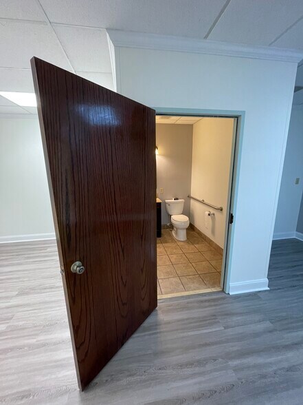 More Photos Of 101 Conner Dr, Chapel Hill Medical For Lease