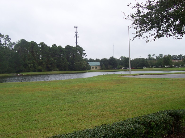 More Photos Of 8833 Perimeter Park Blvd, Jacksonville Office For Lease