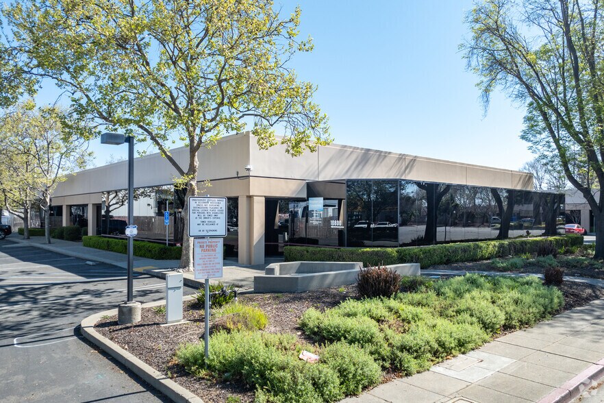 More Photos Of 10940-10990 Bigge St, San Leandro Unknown For Lease