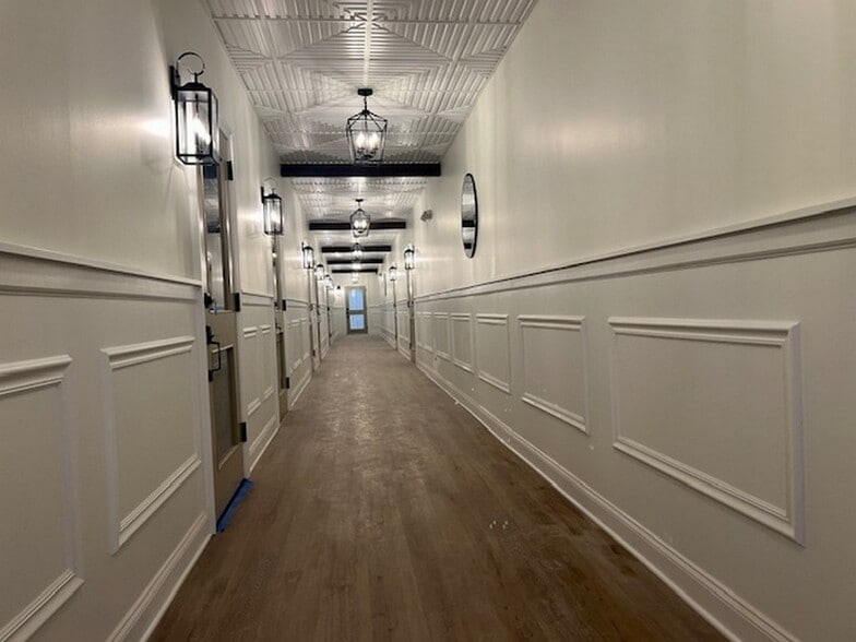 More Photos Of 620 S IL Route 31, Mchenry Office For Lease