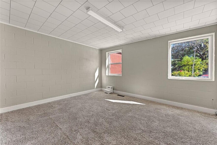 More Photos Of 510 E Madison Ave, Berryville Religious Facility For Sale