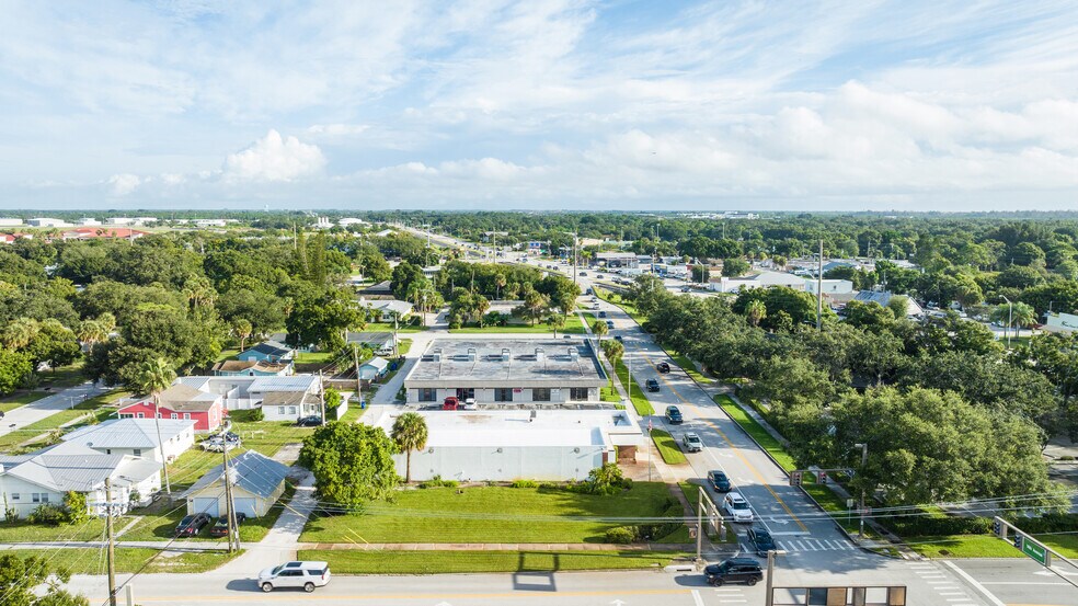 More Photos Of 2315 14th Ave, Vero Beach Medical For Sale