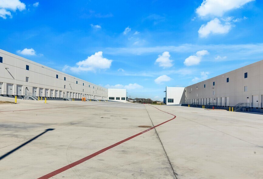 More Photos Of AW Grimes Blvd, Round Rock Unknown For Lease