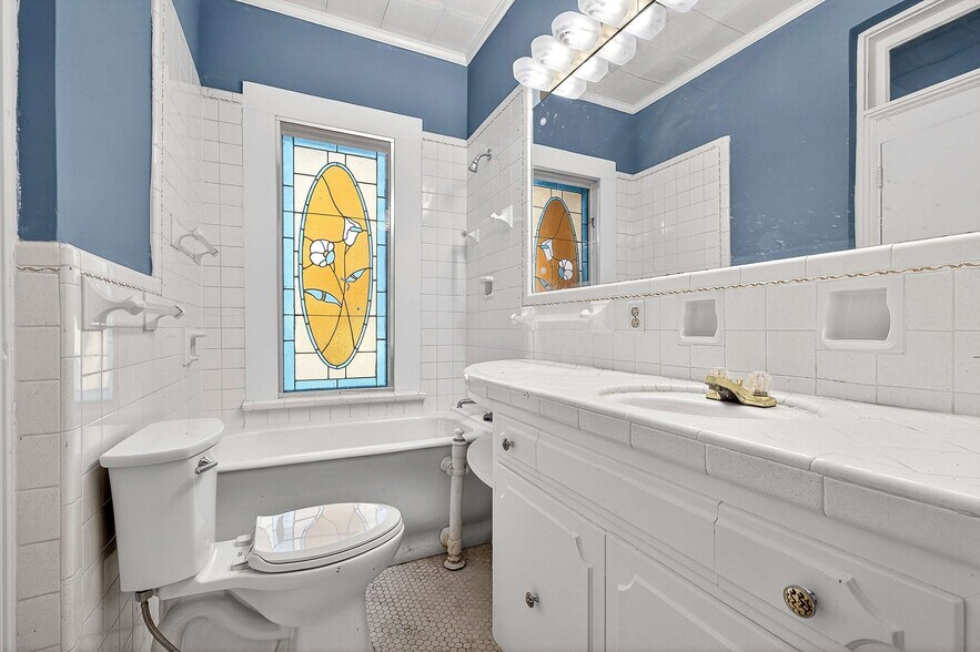 More Photos Of 408 NE Atlantic St, Tullahoma Flex For Sale