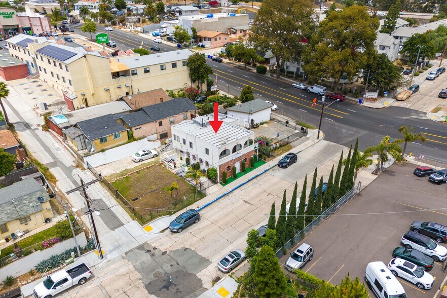 More Photos Of 2693 Market St, San Diego Freestanding For Sale