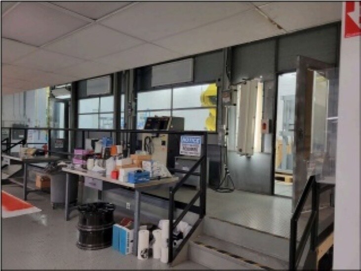 More Photos Of 320 Phillips Ave, Toledo Manufacturing For Sale