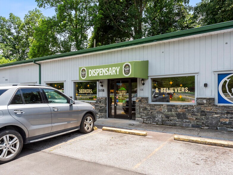 More Photos Of 108 Hendersonville Hwy, Pisgah Forest Storefront Retail Office For Lease