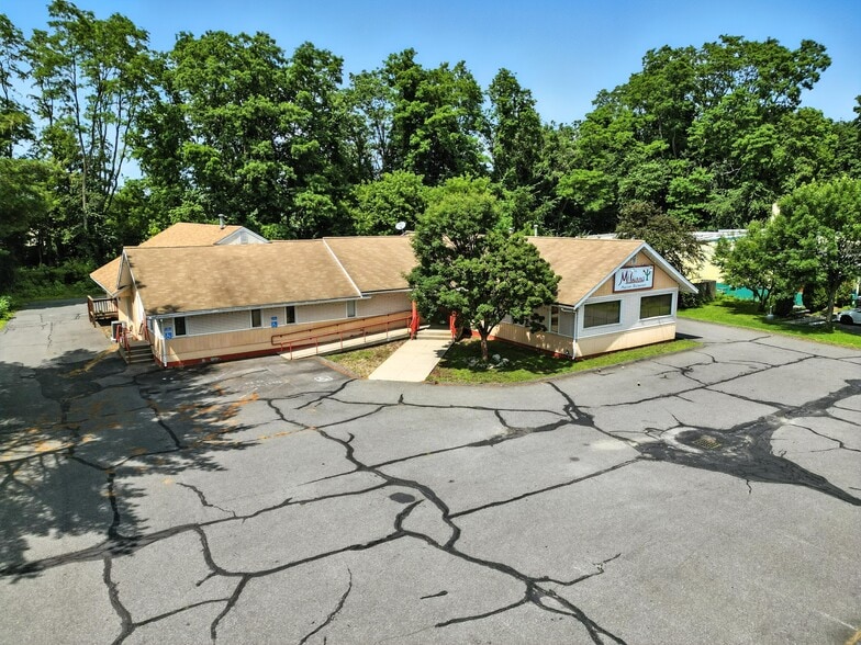 Primary Photo Of 48 Russell St, Hadley Restaurant For Lease