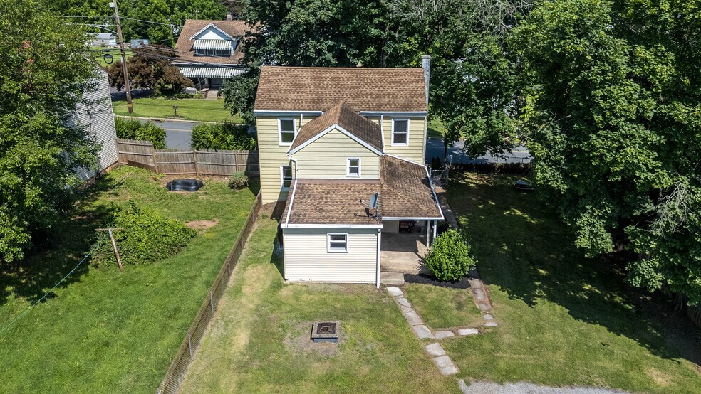 More Photos Of 386 Whartnaby Ave, Pottstown Auto Repair For Sale
