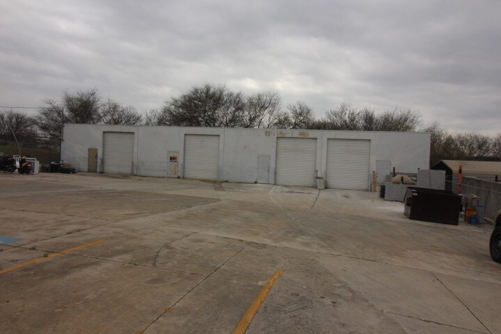 More Photos Of 13603 Topper Cir, San Antonio Warehouse For Lease