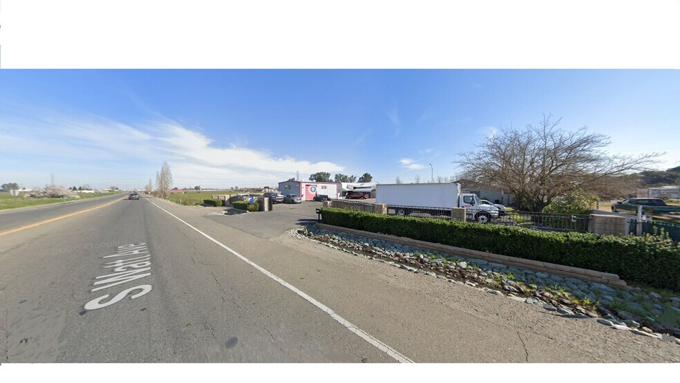 More Photos Of 7111 S Watt Ave, Sacramento Warehouse For Sale